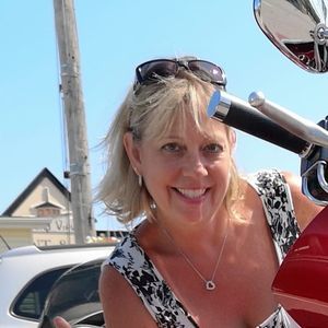 Meet your Posher, Renee